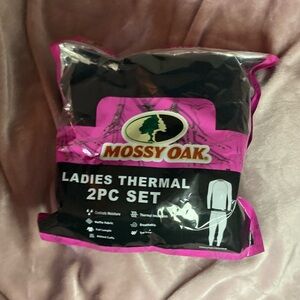 Mossy oak thermal set